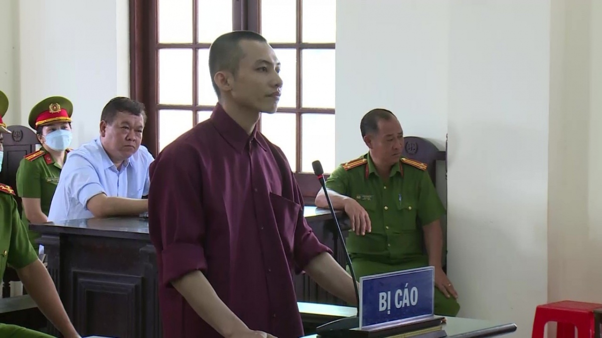 Các bị cáo ở Tịnh thất Bồng Lai tôn sùng bị cáo Lê Tùng Vân là “Phật sống"