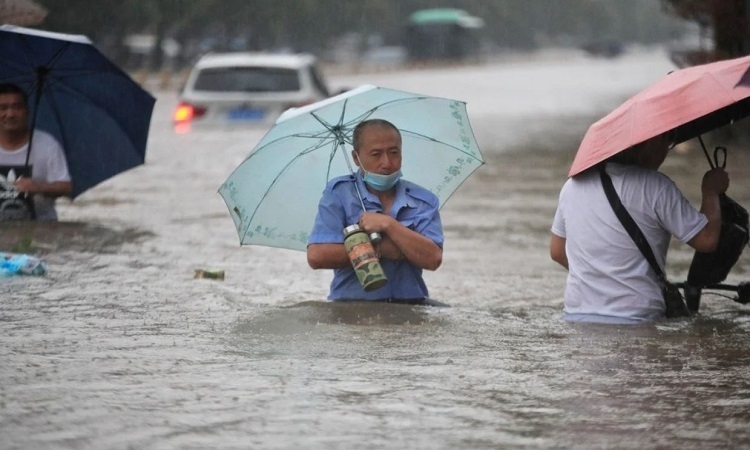 Trung Quốc gia hạn cảnh báo cấp độ vàng về mưa bão