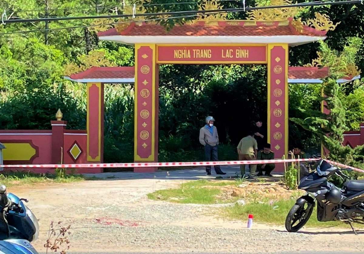 Phát hiện cha chết cháy, con bỏng nặng trong nghĩa trang tại Lâm Đồng