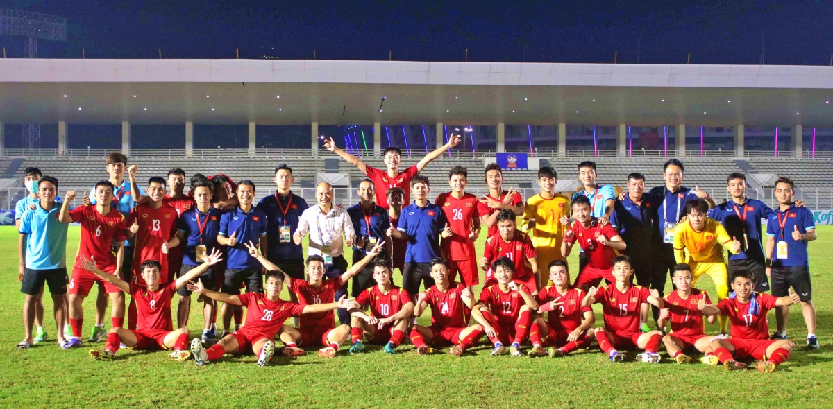 U19 Việt Nam vào bán kết U19 Đông Nam Á, nhưng HLV Đinh Thế Nam chưa hài lòng