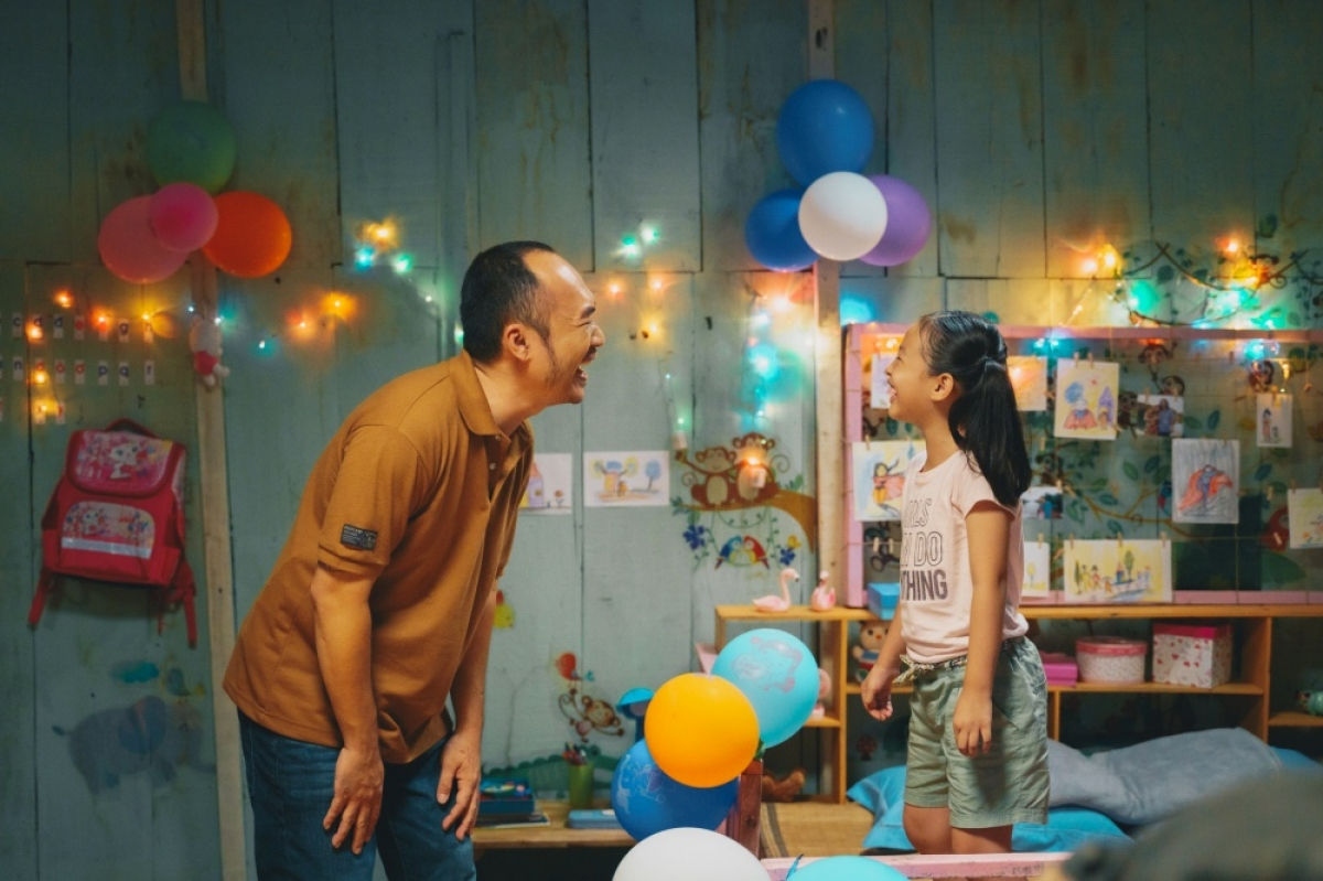 "Dân chơi không sợ con rơi" tung MV nhạc phim ballad gây xúc động