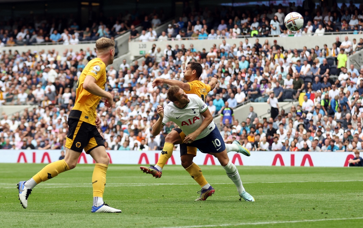 Harry Kane lập công, Tottenham tạm dẫn đầu Ngoại hạng Anh