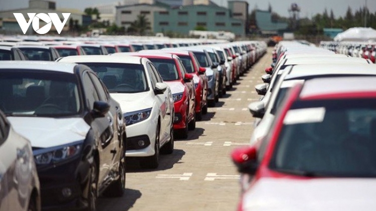 Vietnam imports 9,906 CBU cars in first half of August