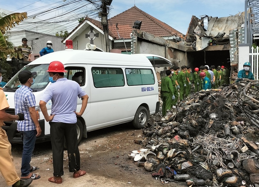 Đã tìm thấy 3 mẹ con trong căn nhà bị cháy ở Ninh Thuận