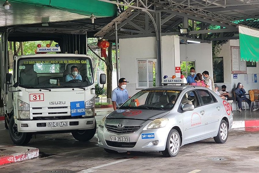 Có cần đổi tên Trung tâm đào tạo lái xe thành Trung tâm giáo dục nghề nghiệp?