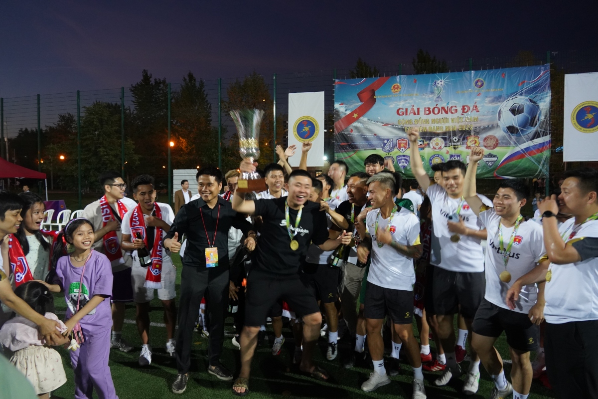 Sôi nổi ngày hội bóng đá của cộng đồng người Việt tại Nga
