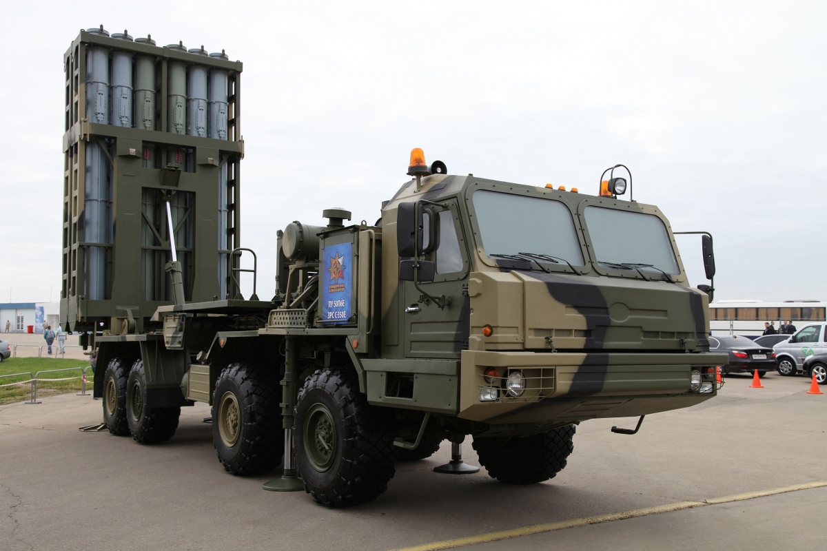 Uy lực tổ hợp tên lửa phòng không S-350 mới được triển khai tới gần Ukraine