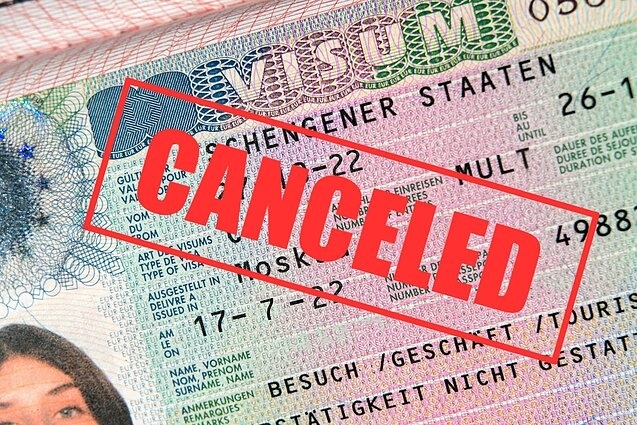 Litva và Estonia kêu gọi rút ngắn thời hạn thị thực Schengen của công dân Nga