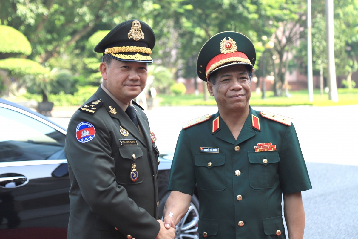 Đại tướng Hun Manet dẫn đầu đoàn quân sự cấp cao Campuchia làm việc tại Việt Nam
