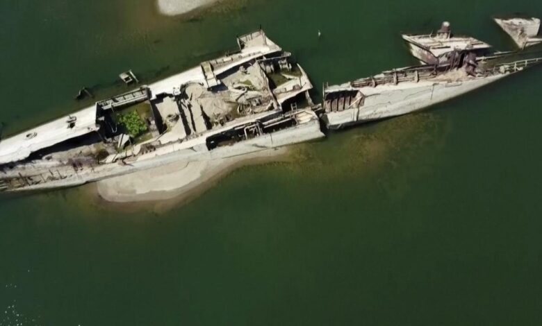 Hạn hán làm lộ ra hàng chục xác tàu chiến từ Thế chiến II trên sông Danube