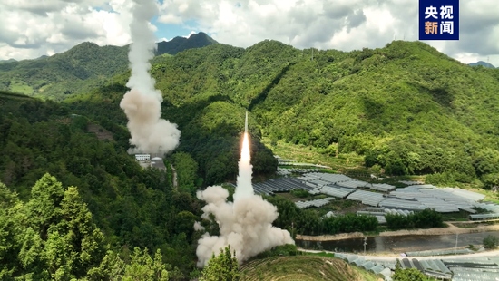 Trung Quốc phủ nhận tên lửa rơi vào vùng đặc quyền kinh tế của Nhật Bản