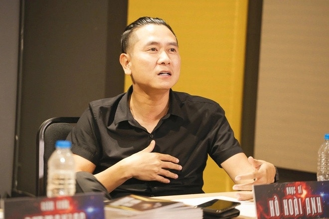 Hồ Hoài Anh đã đến Học viện Âm nhạc Quốc gia Việt Nam giải trình