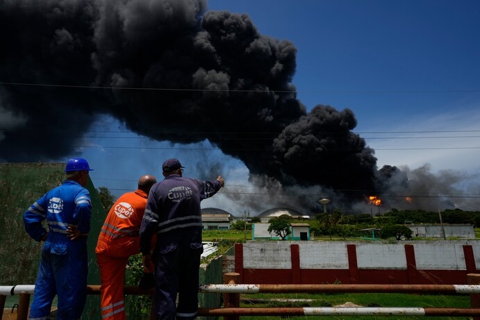 Cuba kêu gọi các nước hỗ trợ dập tắt vụ cháy kho dầu ở vịnh Matanzas