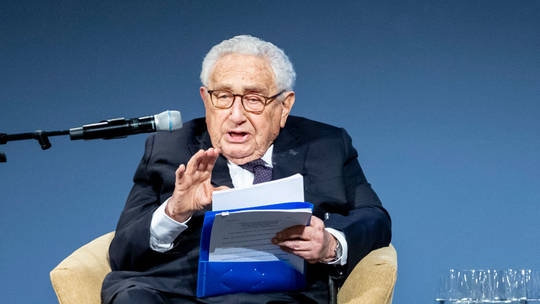 Ông Kissinger: Mỹ đang ở bên bờ vực chiến tranh với Nga và Trung Quốc