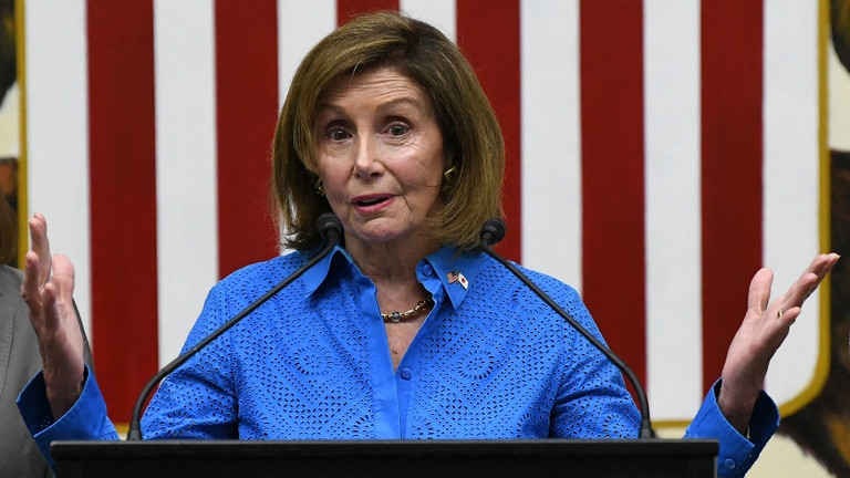 Trung Quốc trừng phạt Chủ tịch Hạ viện Mỹ Nancy Pelosi