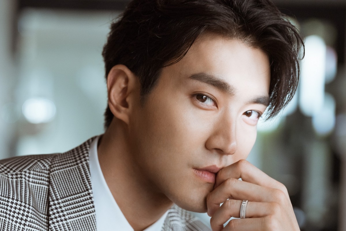 Siwon (Super Junior) tái mắc Covid-19, vắng mặt tại concert nhóm