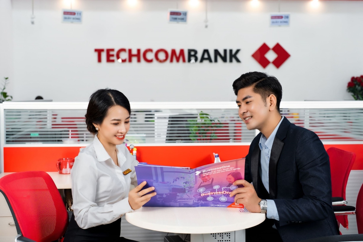 Techcombank được vinh danh là “Ngân hàng bán lẻ tốt nhất 2022"