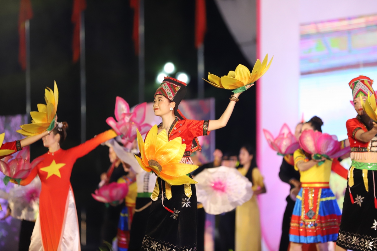 Tự hào "Xòe Thái" là di sản văn hóa phi vật thể đại diện của nhân loại