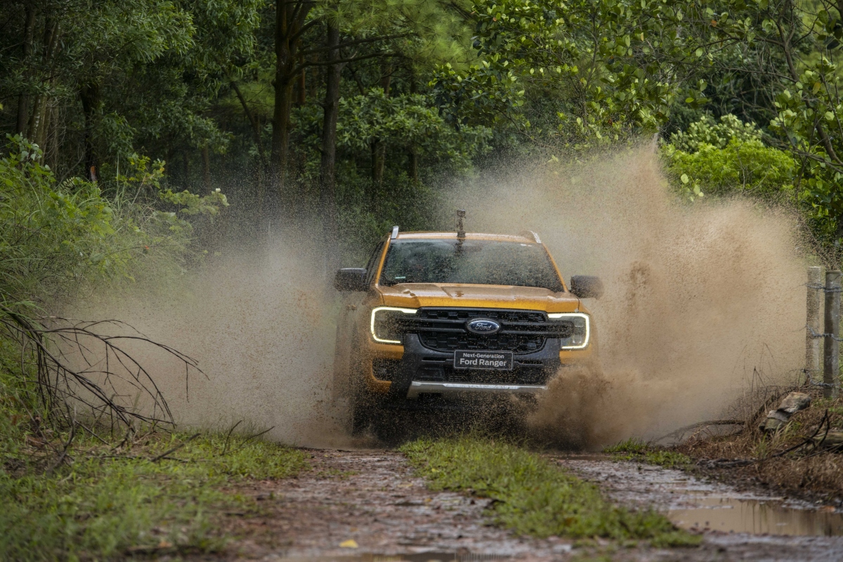 Ford Ranger thế hệ mới: Thay đổi cả lượng và chất