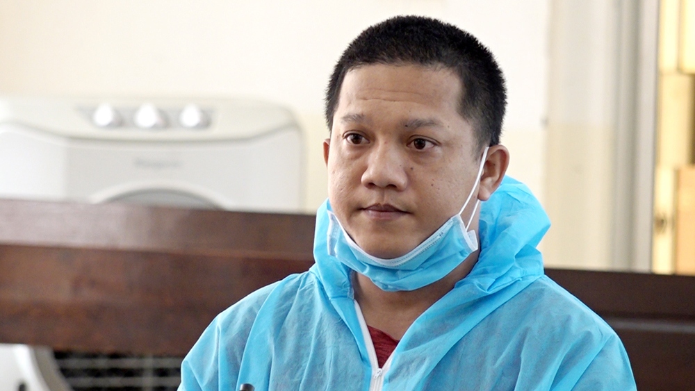 Lĩnh án 8 năm tù vì mang 1,5 kg cần sa từ Campuchia vào Việt Nam