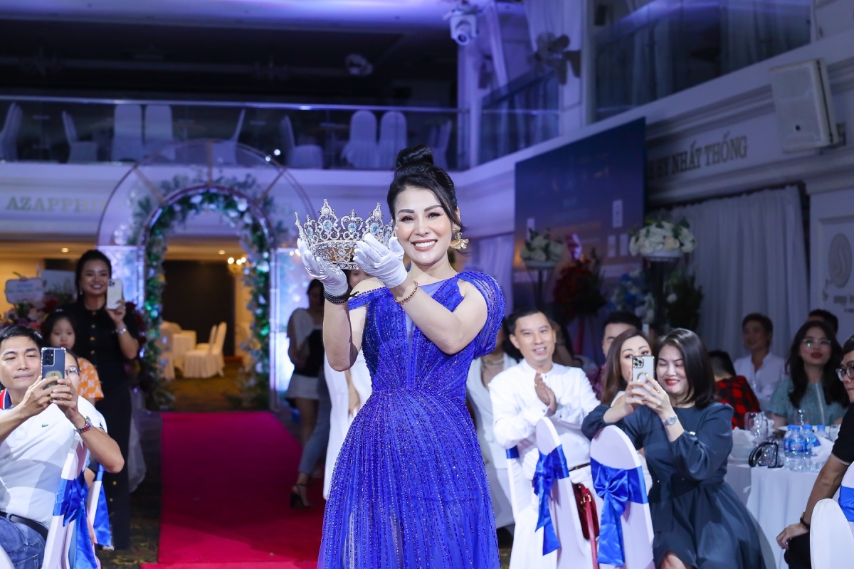 Công bố vương miện trị giá 3,9 tỷ đồng của cuộc thi Hoa hậu Biển đảo Việt Nam