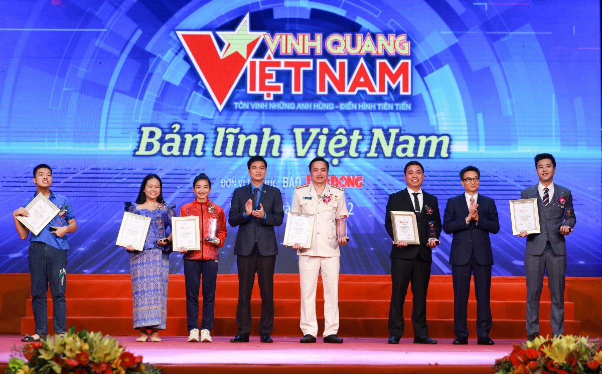 Vinh quang Việt Nam 2022: Tôn vinh điển hình của trí tuệ, bản lĩnh Việt Nam