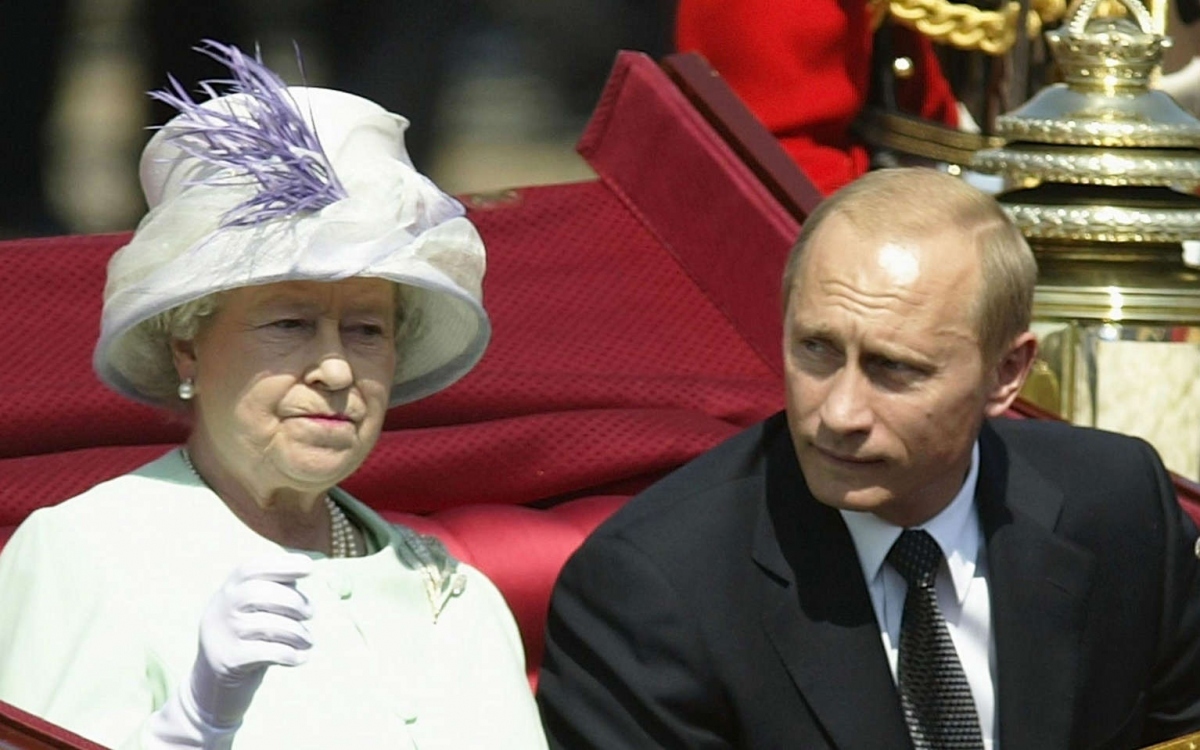 Tổng thống Putin và nhiều lãnh đạo thế giới tiếc thương Nữ hoàng Elizabeth II