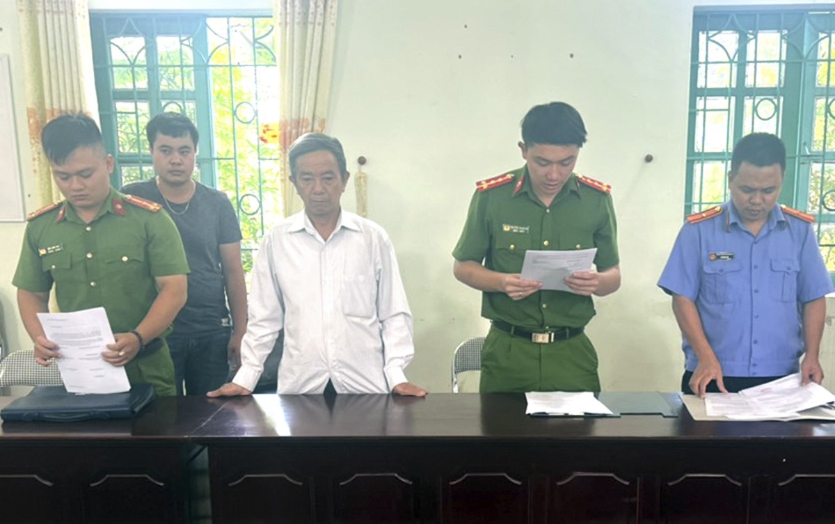 1 trưởng thôn bị bắt về tội tham ô liên quan dự án sân bay ở Điện Biên