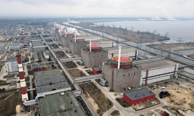 LHQ kêu gọi Nga và Ukraine phi quân sự hóa nhà máy điện hạt nhân Zaporozhzhia