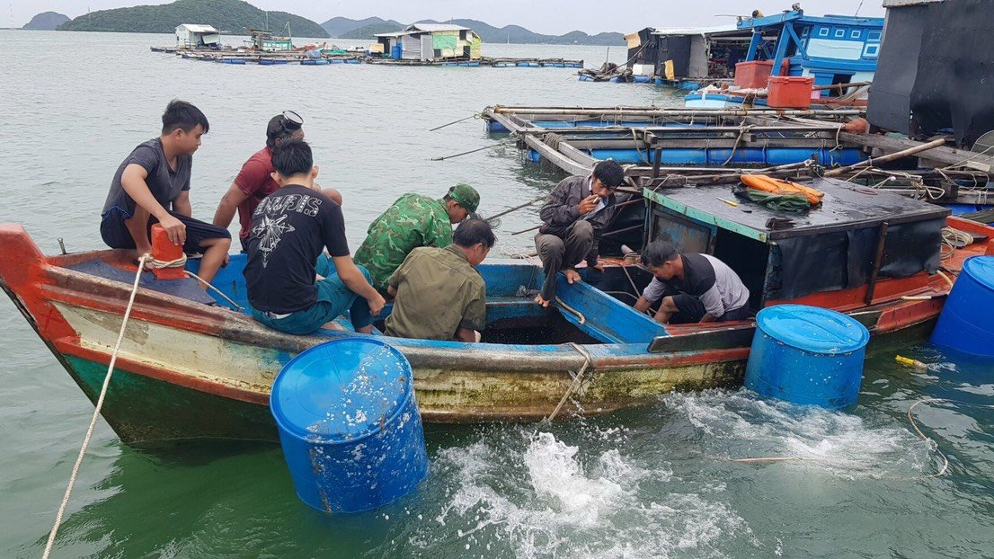 Giông lốc đánh chìm tàu cá, 1 ngư dân mất tích ở Kiên Giang