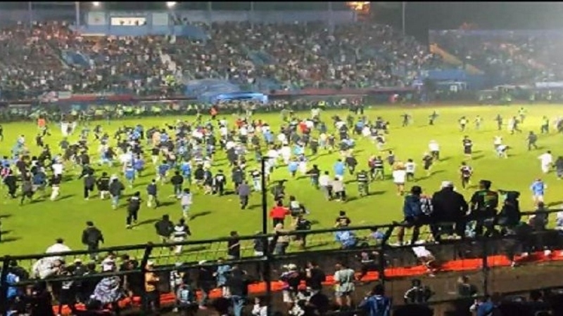 Indonesia đánh giá mức độ an toàn sau bạo loạn bóng đá làm 127 người thiệt mạng