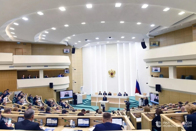 Hội đồng LB Nga thông qua sắc lệnh về áp dụng thiết quân luật ở 4 khu vực mới