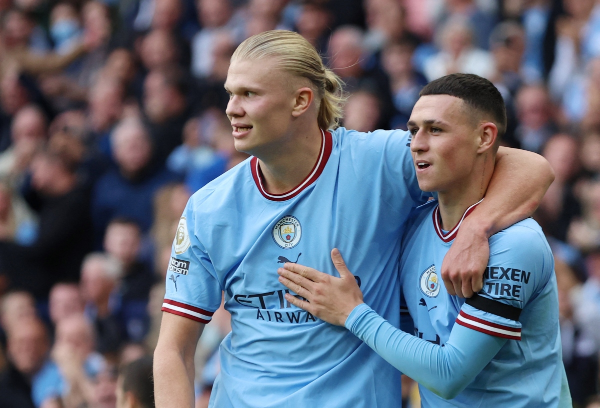 Haaland, Foden thi nhau lập hat-trick, Man City thắng dễ 6-3 trước MU