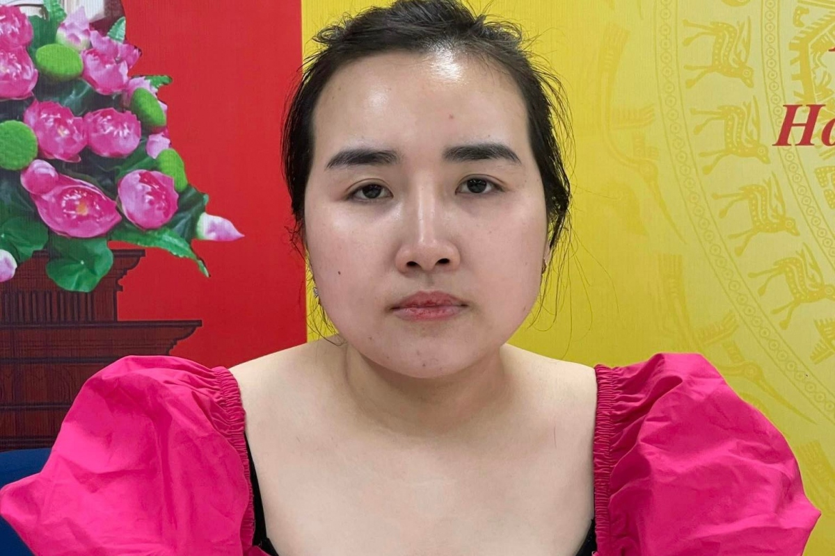 Bắt khẩn cấp cô gái tổ chức sử dụng ma túy tại quán bar FAME ở Hà Nội
