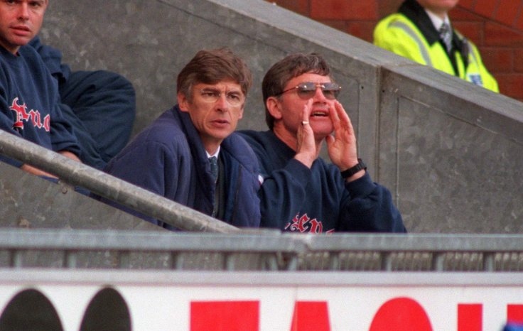 Ngày này năm xưa: Arsene Wenger khởi đầu hoàn hảo tại Arsenal