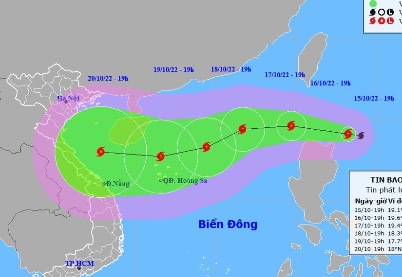 Bão số 6 cách quần đảo Hoàng Sa khoảng 520km về phía Đông Bắc