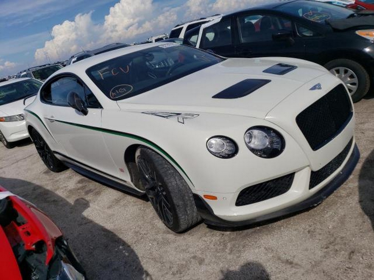 Bentley Continental GT3-R bị hỏng do lũ vừa được bán đấu giá thành công