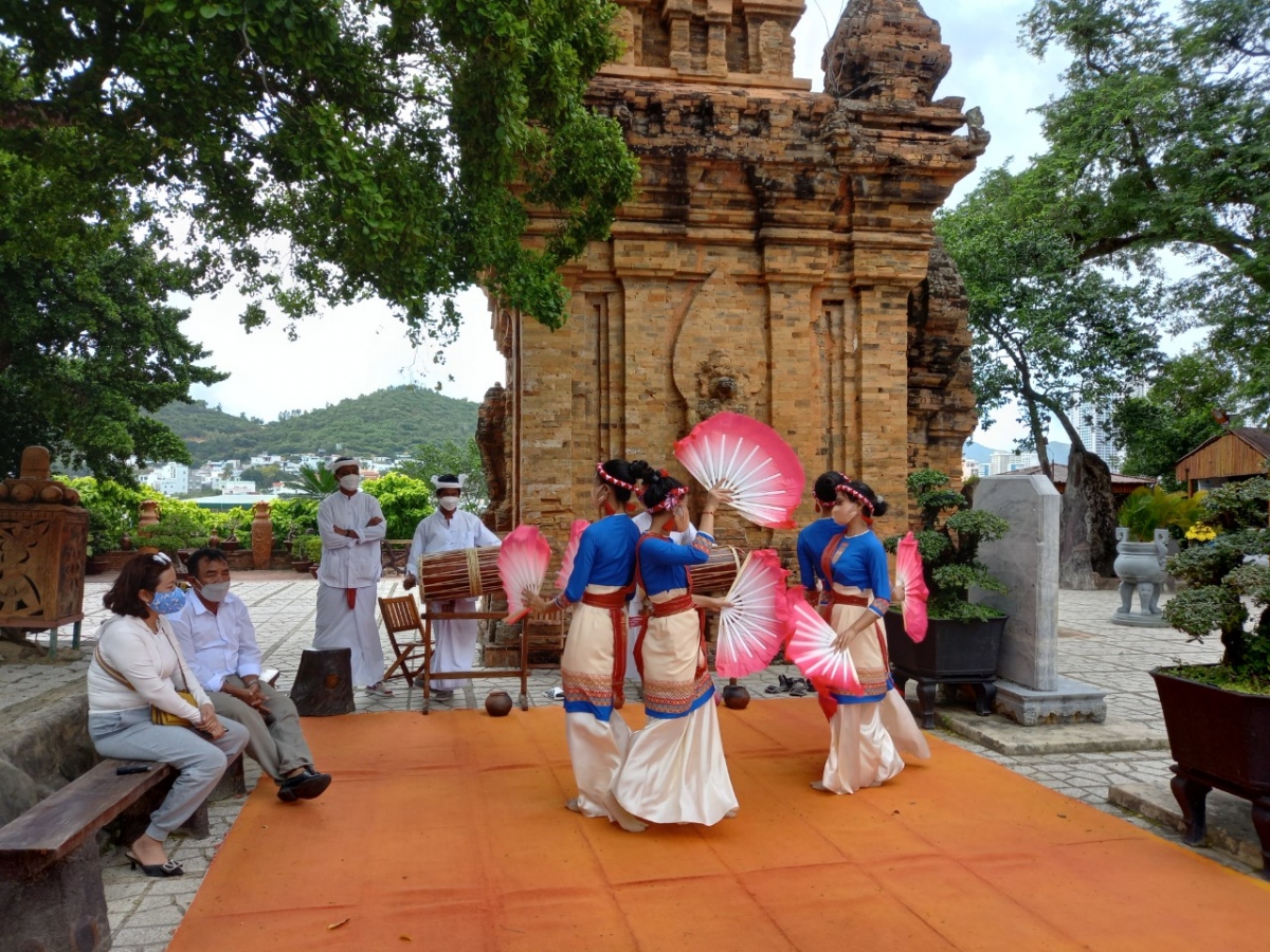 Văn hóa sẽ là "nguồn lực ghê gớm" để Khánh Hòa phát triển du lịch