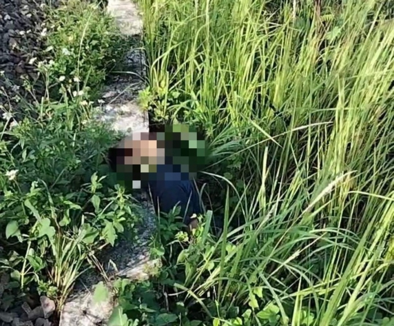 Người đàn ông tử vong cạnh đường ray ở Bình Thuận