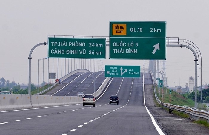 Vì sao phải trả nợ hơn 7.000 tỷ đồng cho cao tốc Hà Nội- Hải Phòng?