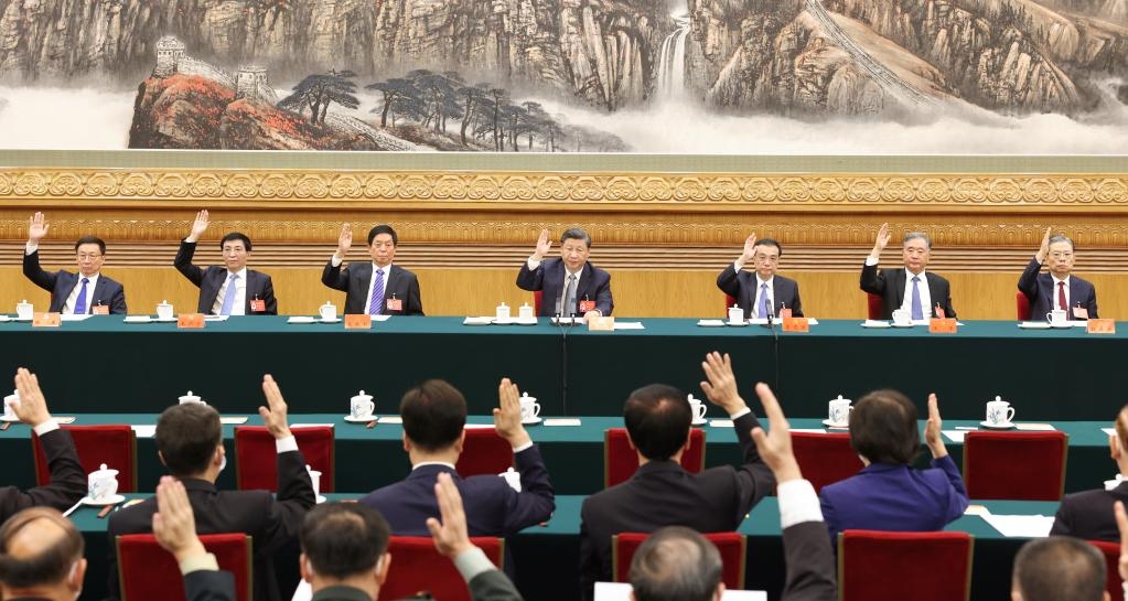 Đoàn Chủ tịch Đại hội XX Trung Quốc bàn công tác nhân sự