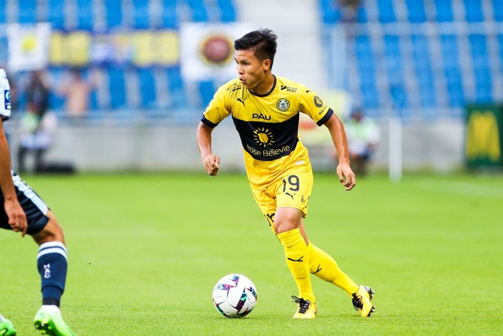 Pau FC trở lại Ligue 2: Cơ hội tỏa sáng cho Quang Hải?