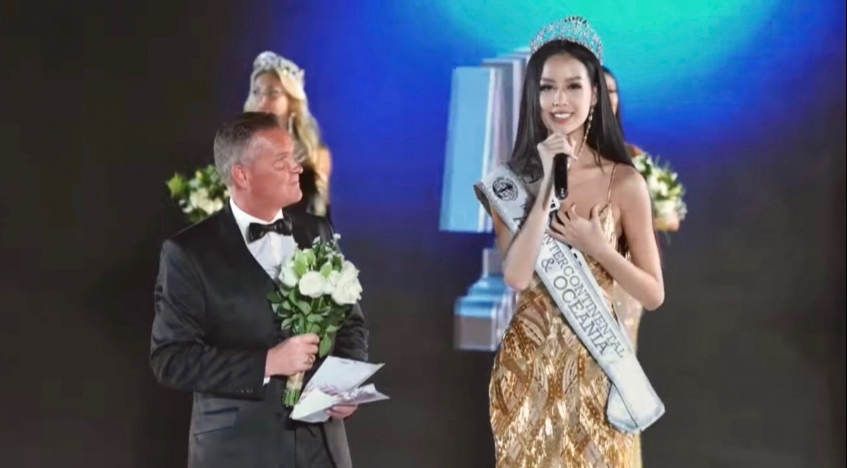 Bảo Ngọc nói gì về phần ứng xử "nuốt mic" tại Hoa hậu Liên lục địa 2022?