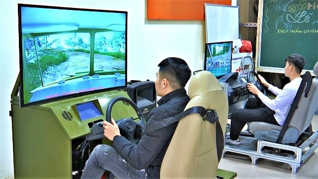 Đề xuất lùi thời điểm áp dụng cabin điện tử trong các trung tâm dạy lái xe