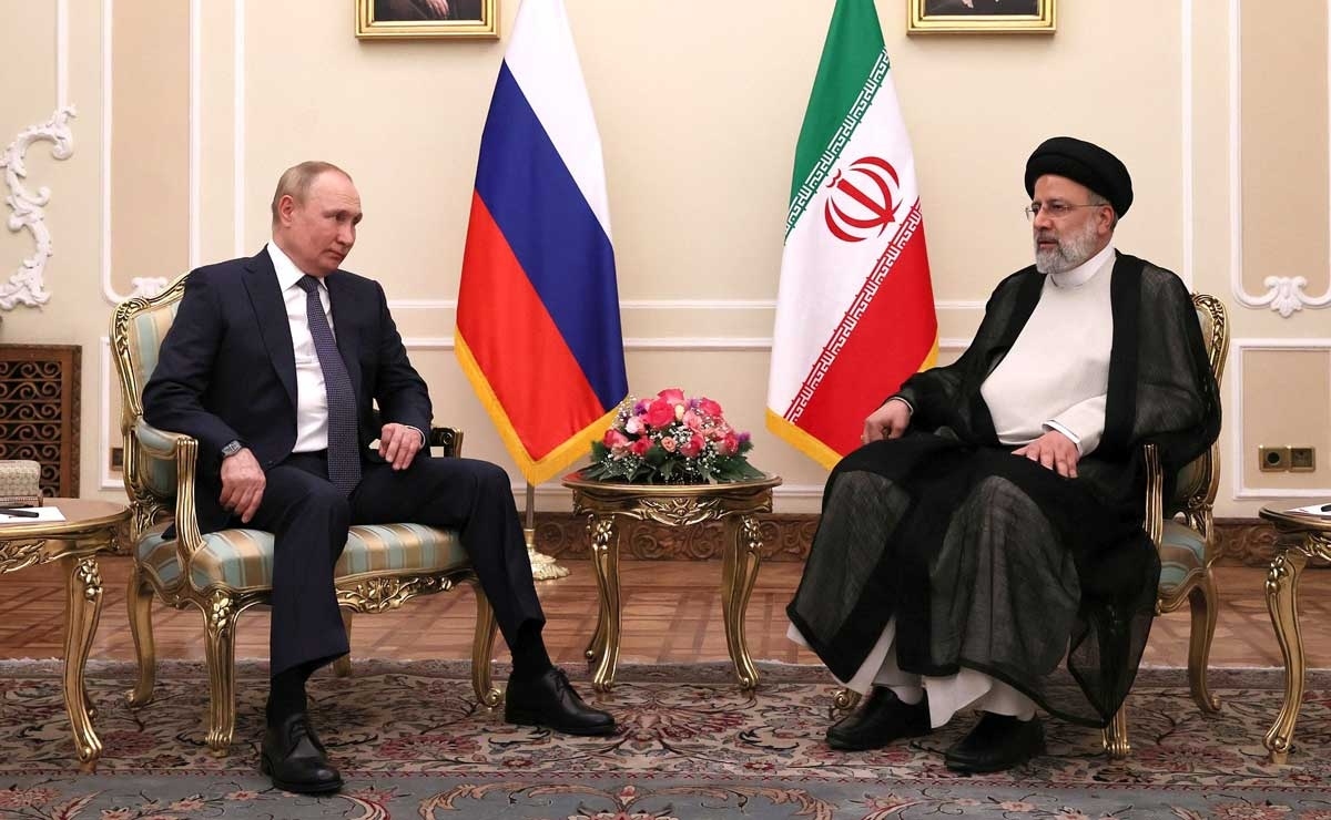 Nga cùng lúc bắt tay Iran và Saudi Arabia