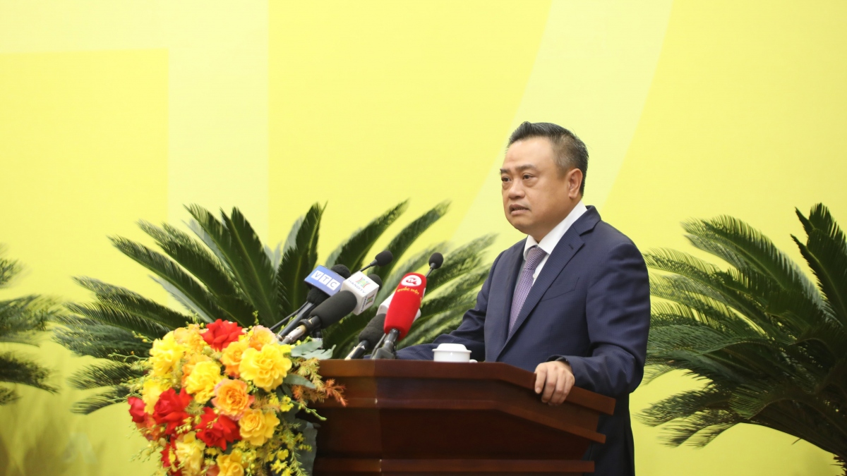 Chủ tịch TP Hà Nội: Quận Hoàng Mai thiếu trường công chứ không thiếu trường học