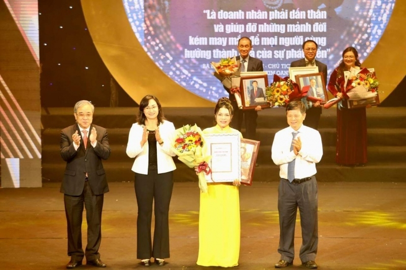 Chủ tịch Kim Oanh Group là một trong 10 doanh nhân truyền cảm hứng 2022