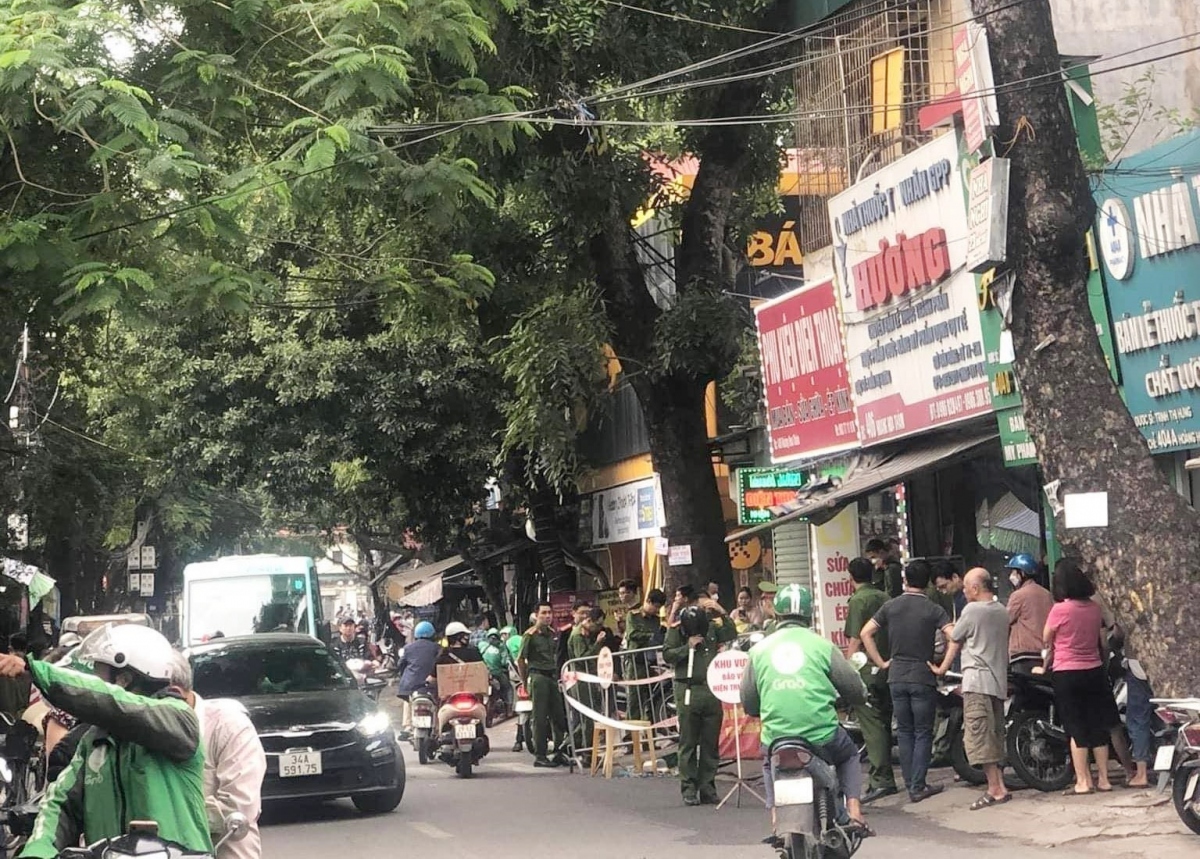 Điều tra vụ người phụ nữ tử vong trên đường Hoàng Hoa Thám, Hà Nội