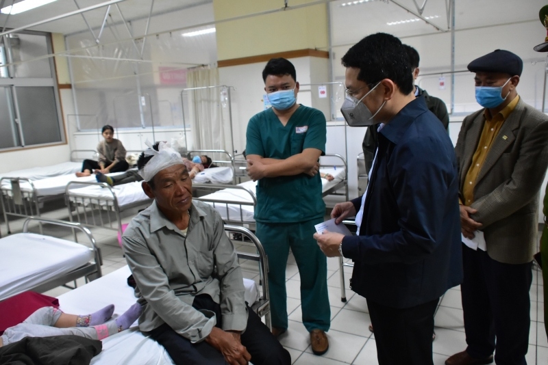 Hỗ trợ các nạn nhân trong vụ tai nạn làm 2 người chết ở Thừa Thiên Huế