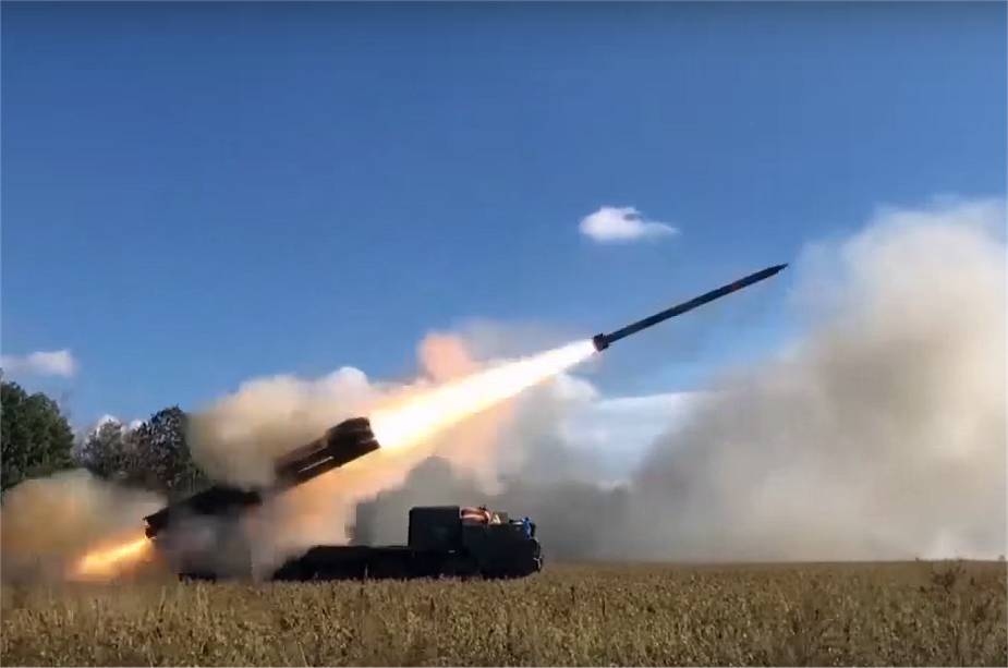 Nga triển khai “cơn lốc lửa” Tornado-S ở Ukraine